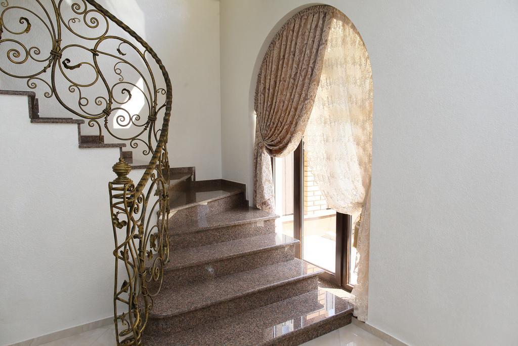 Prima Villa Guest House Vinnytsia Exterior foto